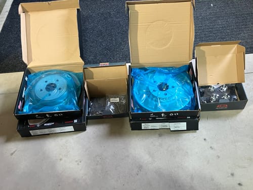 Customer photo review of Front Rear Coated Disc Brake Rotors And Ceramic Pads Kit For Ford Edge KGC-100739