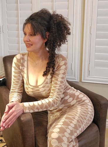 Customer photo review of Idalia Beige Abstract Long Sleeve Maxi Dress