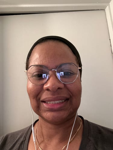 Customer photo review of Cocomint Pulling Oil with 7 Essential Oils & Vitamins D, E & K2 - 1 Pack