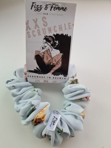Customer photo review of SUMMER - Printed Scrunchie