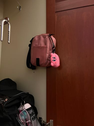 Customer photo review of Pink Magnetic - Crossbody Bag