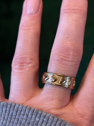 Customer photo review of Heart Band Ring