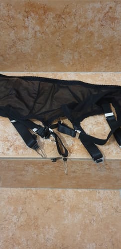 Avis photo d'un client sur Porte-Jarretelles Noir en Dentelle