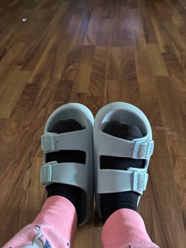 Customer photo review of Cushion Sandals - Cloud Slides