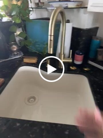 Customer video review of Imperium Touch Control Dual Function Pull Out Spout Kitchen Faucet