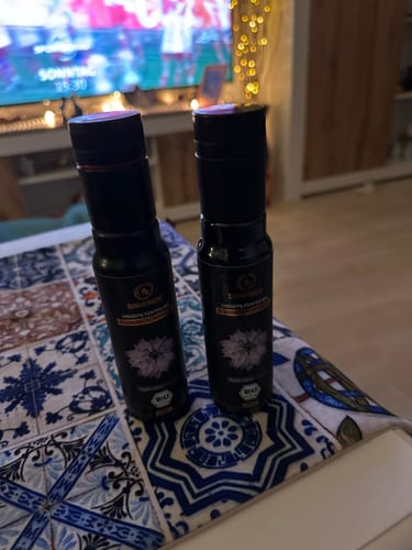 Customer photo review of BIO Schwarzkümmelöl – 100ml - 100% nativ, kaltgepresst, ungefiltert, UV-MIRON Flasche