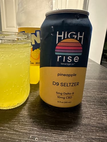 Customer photo review of Pineapple D9 THC