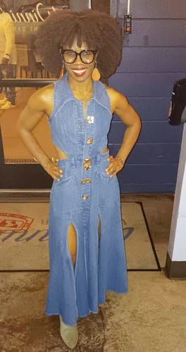 Customer photo review of Cut-Out Sleeveless Lapel Denim Dress