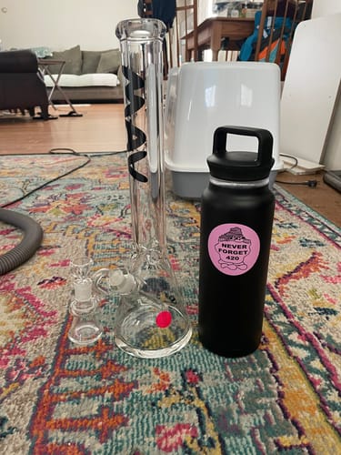 Customer photo review of 18" x 9mm Beaker Bong