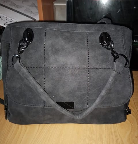 Customer photo review of Women's Large Capacity PU Leather Tote