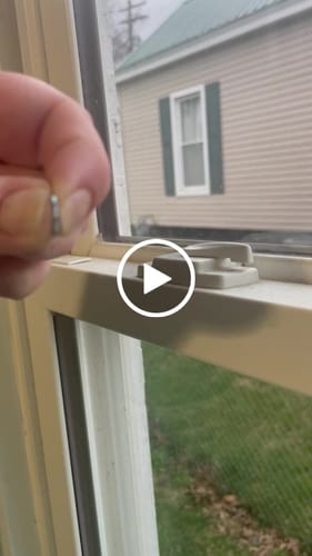 Customer video review of Titanium Micro Gem Hinged Nose Hoop