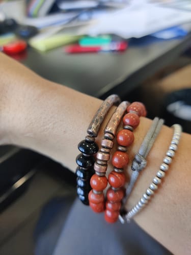 Customer photo review of Bracciale "Resilienza" in rame e onice