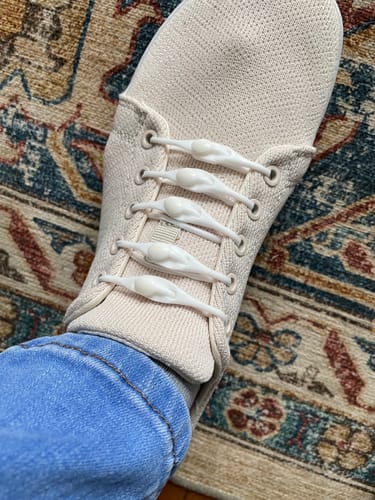 Customer photo review of Easy Shoelaces (one size fits all)