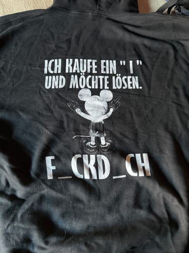 Customer photo review of ICH KAUFE EIN " I " MAUS Rückendruck Unisex Hoodie