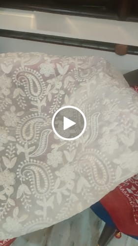 Customer video review of Worth Its Weight In Gold Lucknow Special Saree