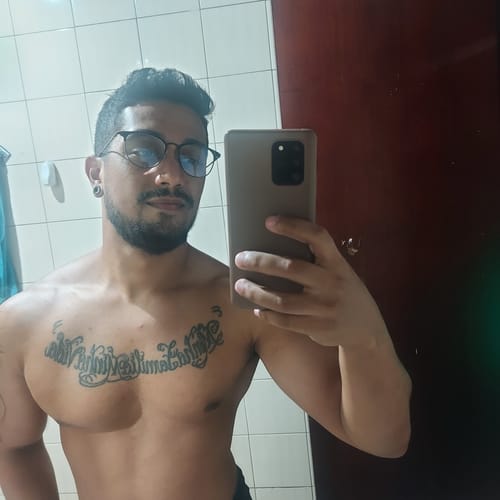 Customer photo review of Óculos Cusco - Anti Luz Azul