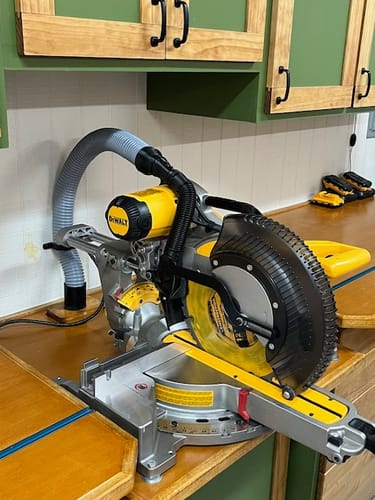 Customer photo review of DeWalt DWS779/780 Sliding Miter Saw Dust Collection