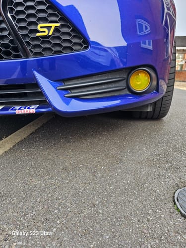 Customer photo review of Focus ST MK3 Fog Light Armour