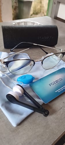 Customer photo review of Óculos Cusco - Anti Luz Azul
