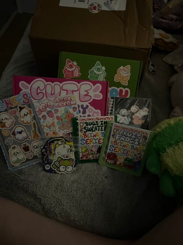 Customer photo review of Cute Mystery Gift Box