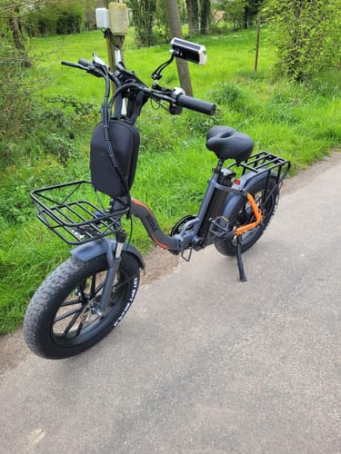 Customer photo review of Vakole Y20 Pro 20" Foldable Step-through Electric Fat Bike with 20Ah Samsung Battery Support APP