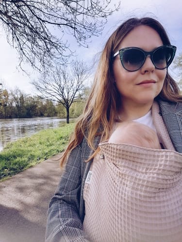 Customer photo review of Taupe Waffle Exquis Baby Carrier