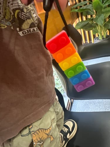 Customer photo review of Rectangle Block Sensory Chew Necklace - Free Hygiene Case
