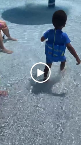 Customer video review of The Floatee with UV Protection (6 months - 8 years)