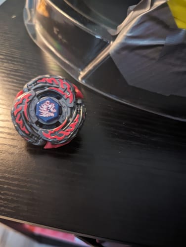 Customer photo review of Takara Tomy L-Drago Destructor Beyblade BB-108 / L Drago Destroy F:S - With Left Spin Launcher