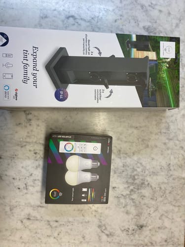Customer photo review of Starter Set, 2x smarte LED-Birne E27 + Fernbedienung