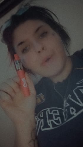 Customer photo review of Sour Tangie - CAKE Delta 10 Disposable Vape 2G