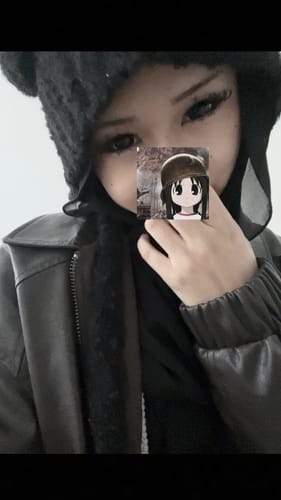 Customer photo review of Linn's Sullen Doll Eye 17mm Mini Sclera Contact Lenses(12 months of use)