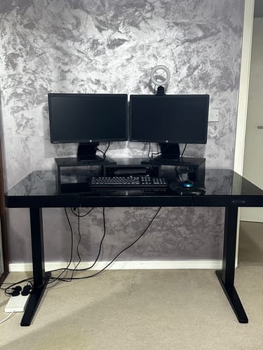 Customer photo review of Smart Desk Height Adjustable (Glass Top)