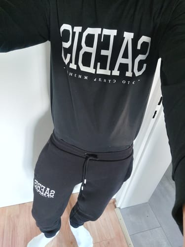 Customer photo review of Lifestyle Herren Langarm-Shirt schwarz by SAEBIS®