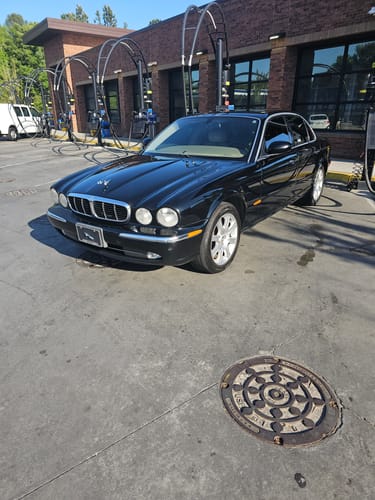 Customer photo review of 2004-2009 Jaguar XJ8 4 Wheel Air Suspension Conversion Kit with Light Fix Module (JA14FM)