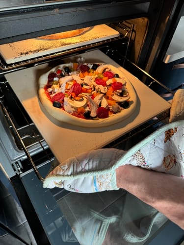 Customer photo review of 14" Cordierite Pizza Stone