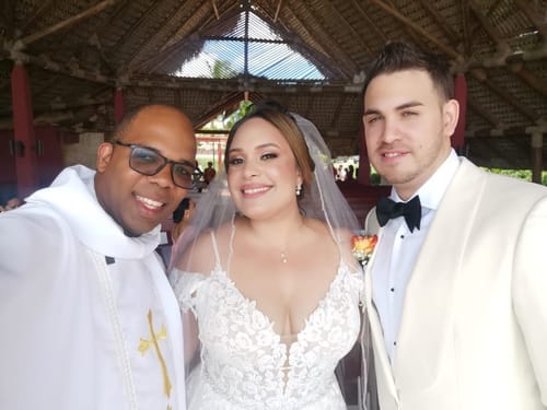 Customer photo review of Crystal Beaded Veil: Fingertip to Cathedral Length - LIVIA