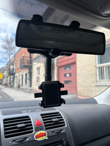 Customer photo review of 🤳🏽Multifunctional 360 Rotatable Car Rearview Mirror Phone Holder
