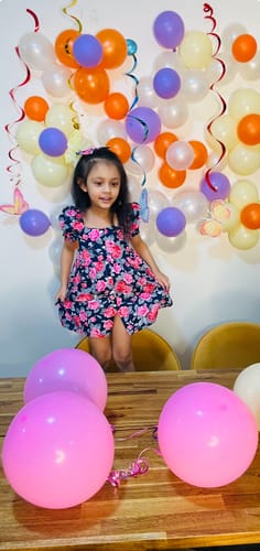 Customer photo review of QUYNH DRESS