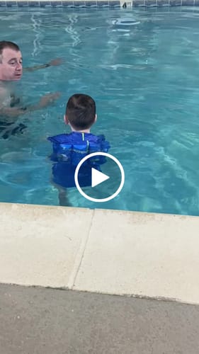 Customer video review of The Floatee with UV Protection (6 months - 8 years)