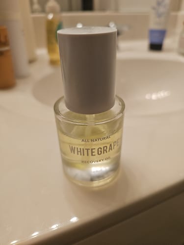 Customer photo review of White Grape Recovery Oil