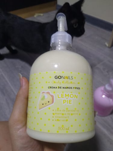 Customer photo review of Crema de Manos y pies Pie de Limón