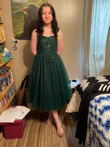 Customer photo review of Sweetheart Tulle Prom Dress with removable straps(2 sets) and sleeves(1sets)