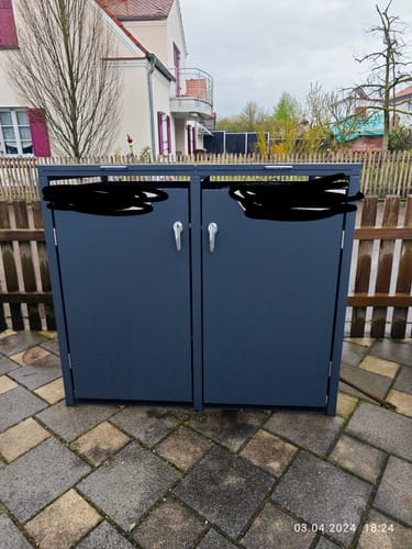 Customer photo review of AlbersDesign Mülltonnenbox MB6 Anthrazit (RAL7016) personalisiert mit Edelstahl-Schildern