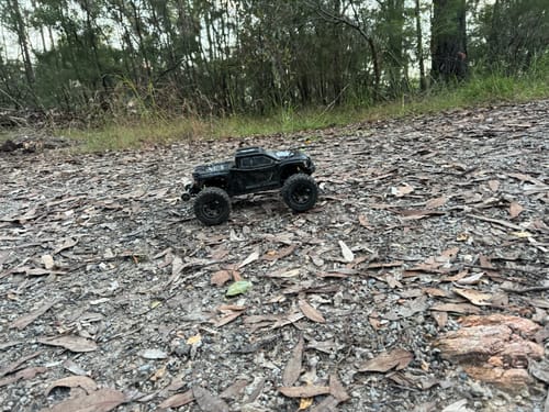 Customer photo review of Rlaarlo Carbon Fiber MINI 1:10 Scale Brushless Monster Truck, RZ001B-C