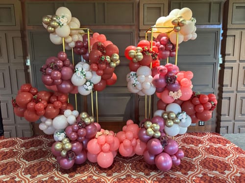 Customer photo review of Metal Vase Column Stand Balloon Stand for Birthday Party Decor