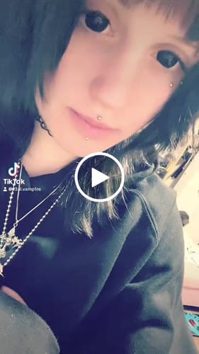 Customer video review of Linn's Sullen Doll Eye 17mm Mini Sclera Contact Lenses(12 months of use)