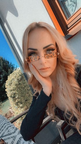 Customer photo review of Boss Babe