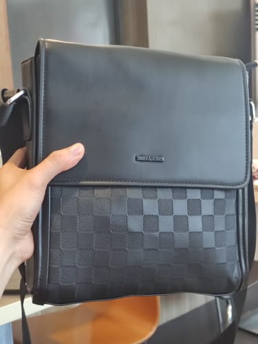 Customer photo review of PORTOFINO LEATHER CASUAL SLING BAG