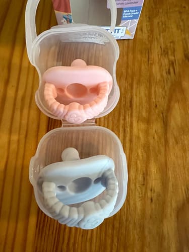 Customer photo review of Newborn Teether Pacifiers 2 in 1 (6 Months onwards)